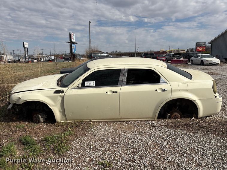 image for item FG2850 2010 Chrysler 300 