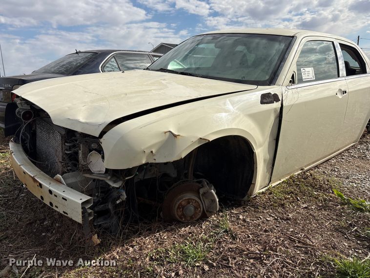 image for item FG2850 2010 Chrysler 300 