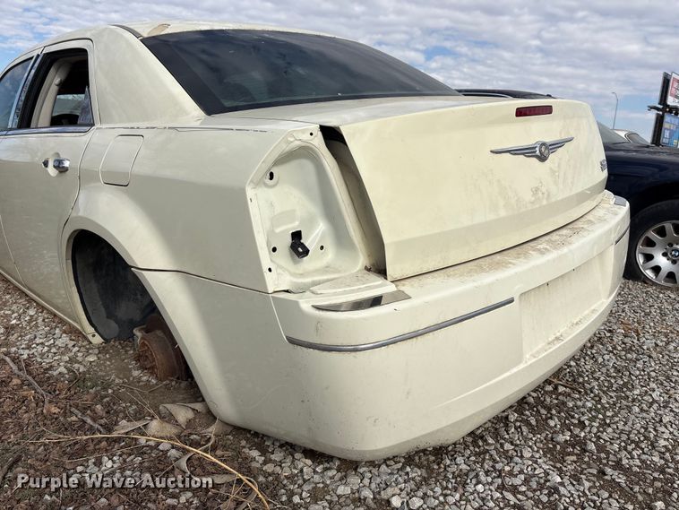 image for item FG2850 2010 Chrysler 300 