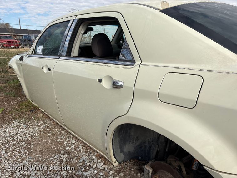 image for item FG2850 2010 Chrysler 300 