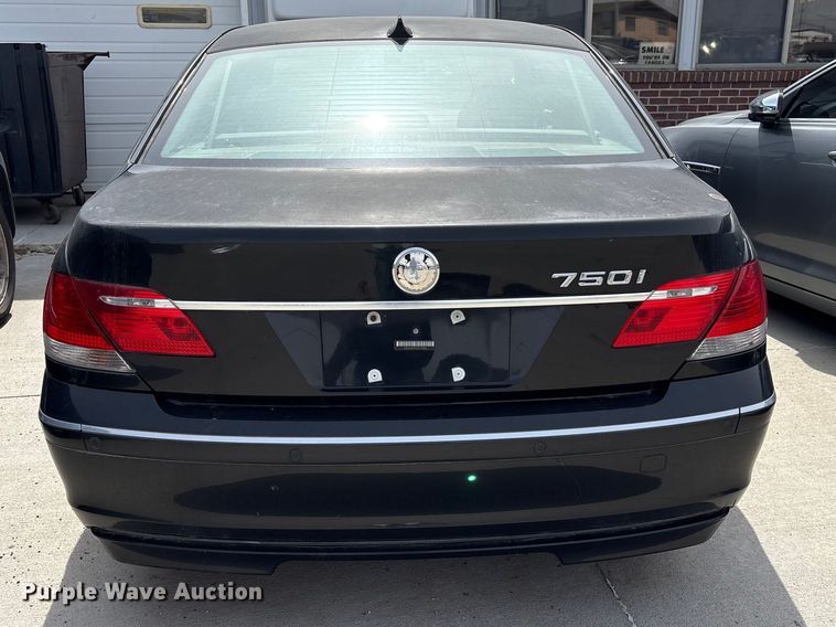 image for item FG2851 2006 BMW 750i 