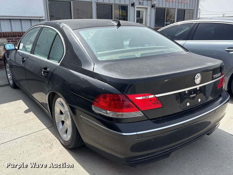 image for item FG2851 2006 BMW 750i 