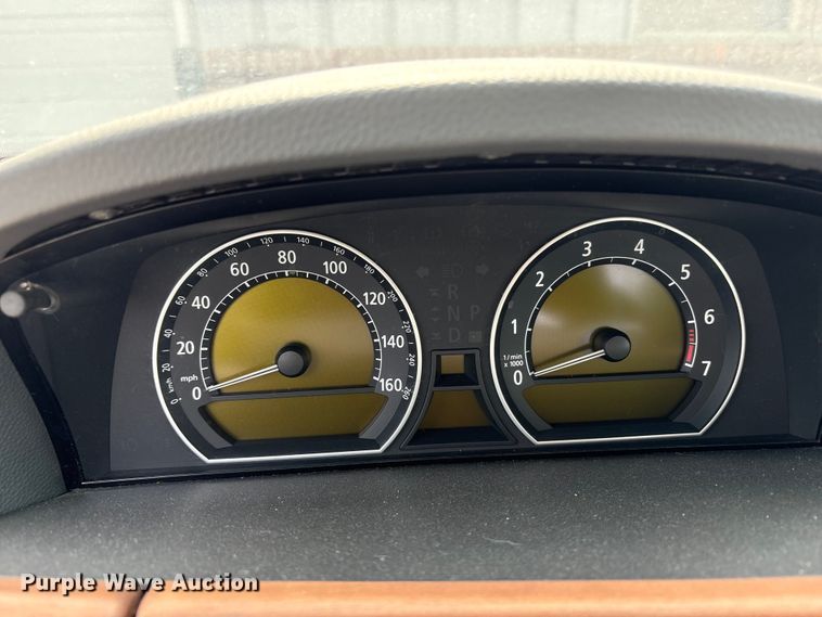 image for item FG2851 2006 BMW 750i 