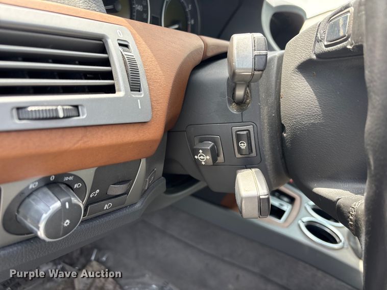 image for item FG2851 2006 BMW 750i 