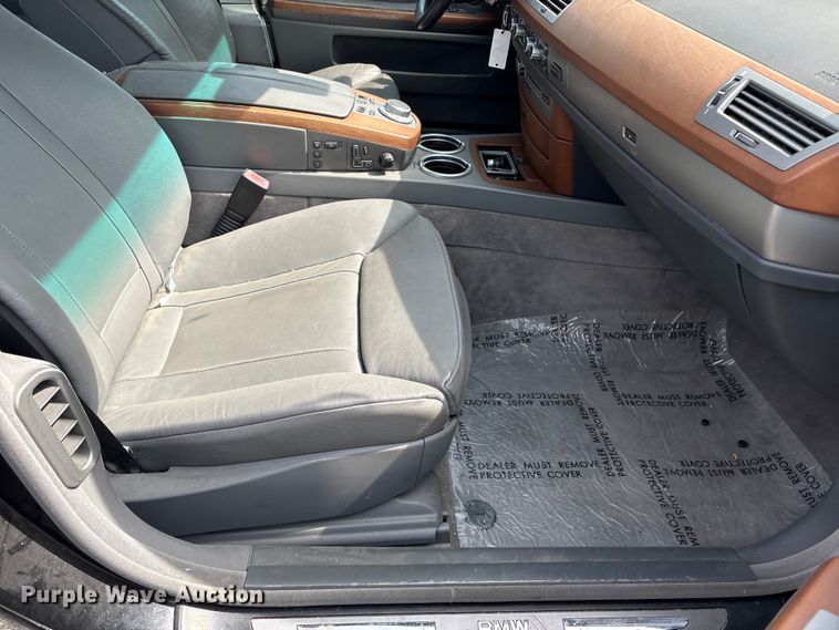 image for item FG2851 2006 BMW 750i 