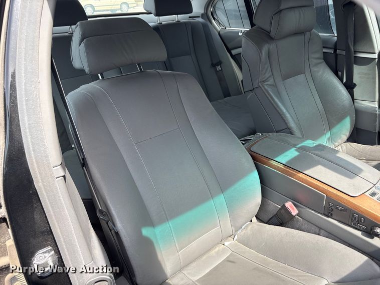 image for item FG2851 2006 BMW 750i 