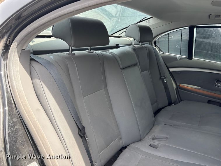 image for item FG2851 2006 BMW 750i 