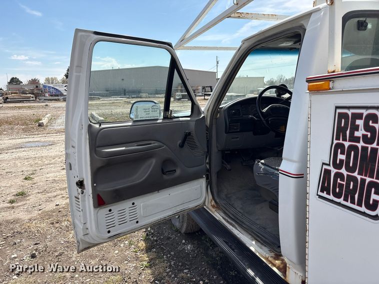 image for item FG2871 1996 Ford F250 XL utility bed pickup truck