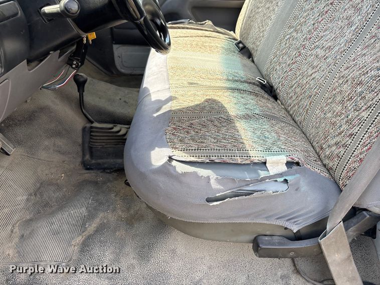 image for item FG2871 1996 Ford F250 XL utility bed pickup truck