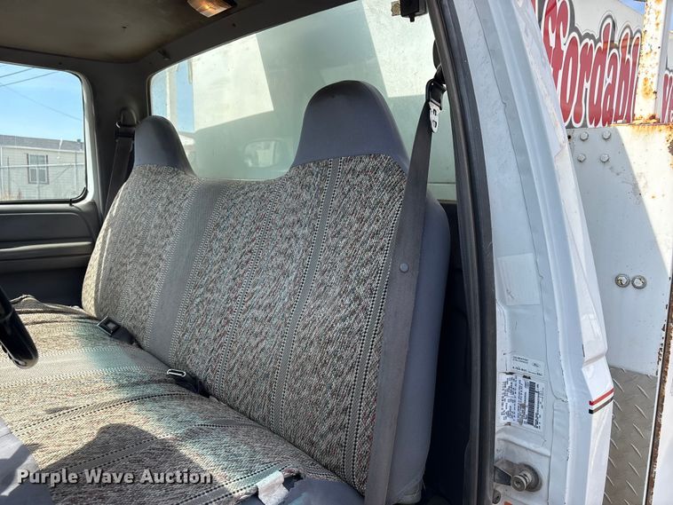 image for item FG2871 1996 Ford F250 XL utility bed pickup truck