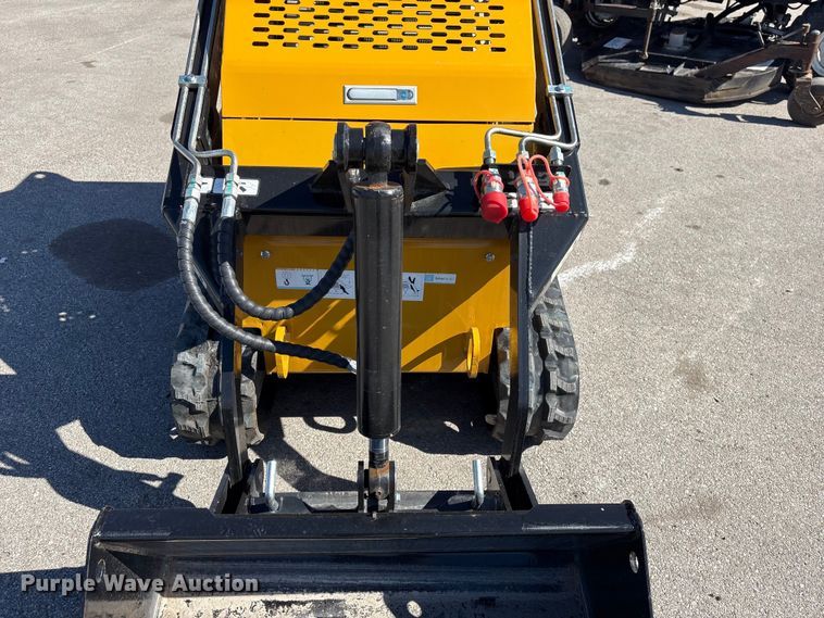 image for item FG2922 2025 AGT MX-MRT14 compact utility loader
