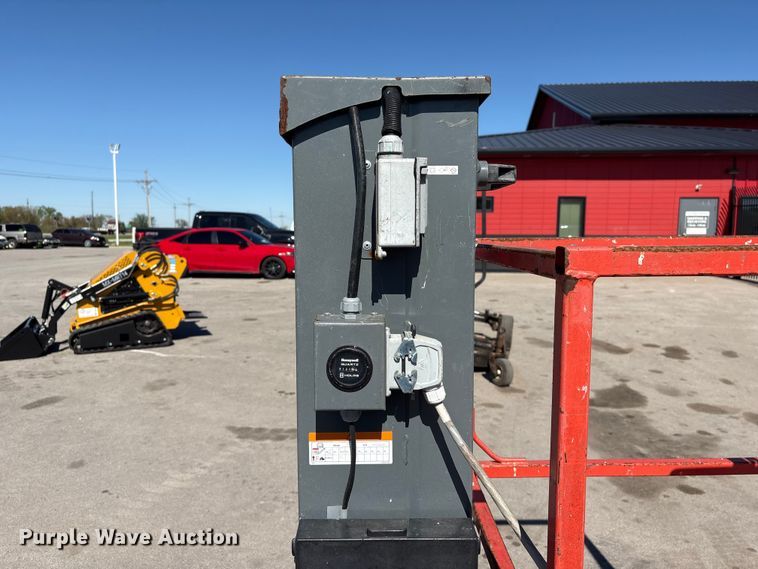 image for item FG2925 2017 SkyJack SJ12 Scissor lift