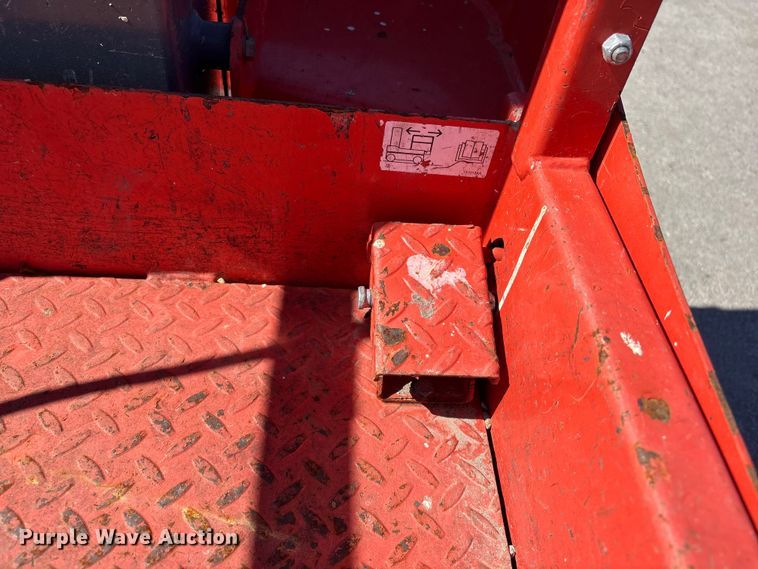 image for item FG2925 2017 SkyJack SJ12 Scissor lift