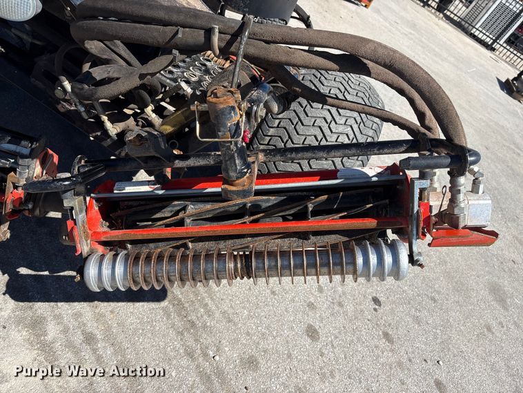 image for item FG2926 2005 Jacobsen LF3400 reel mower
