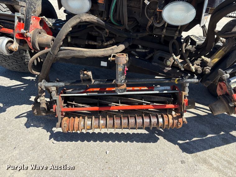 image for item FG2926 2005 Jacobsen LF3400 reel mower