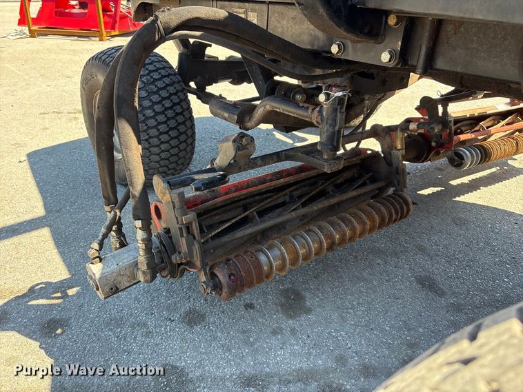 image for item FG2926 2005 Jacobsen LF3400 reel mower