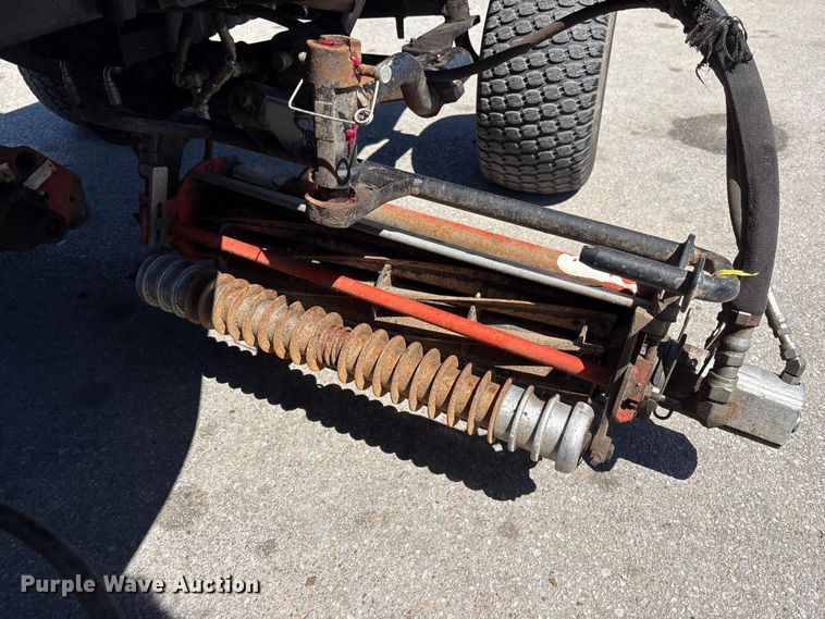 image for item FG2926 2005 Jacobsen LF3400 reel mower
