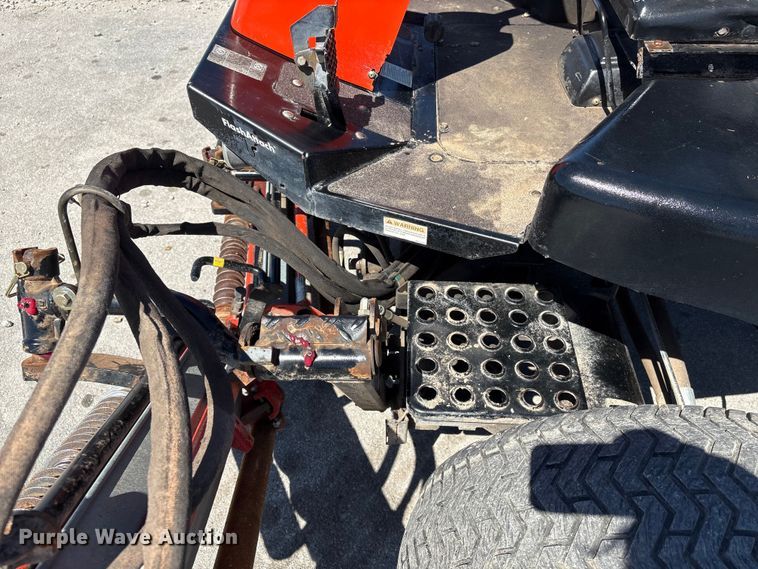 image for item FG2926 2005 Jacobsen LF3400 reel mower