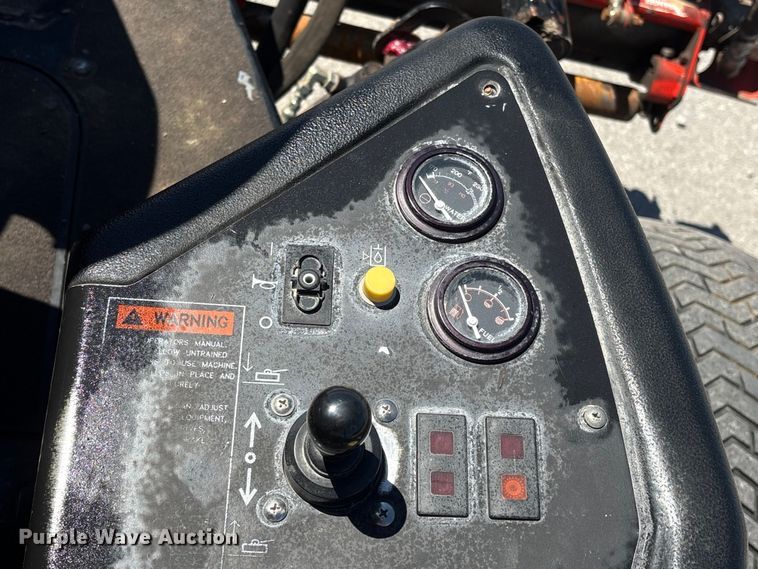 image for item FG2926 2005 Jacobsen LF3400 reel mower