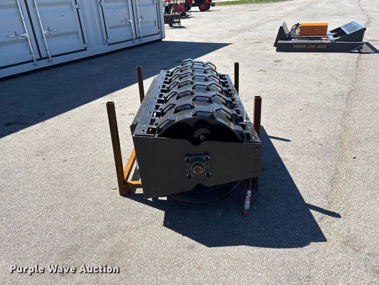 image for item FG2930 2026 Giyi CW70 skid steer compacting wheel