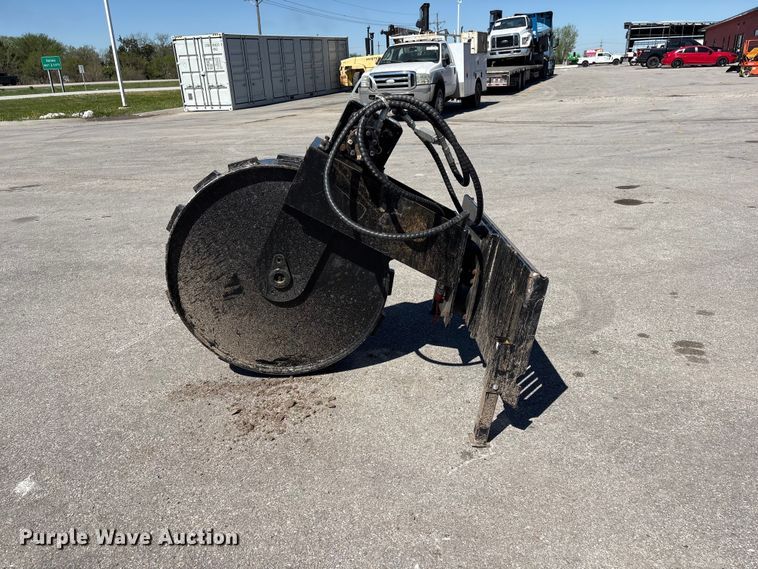 image for item FG2934 2025 Giyi SCW6 skid steer compaction wheel
