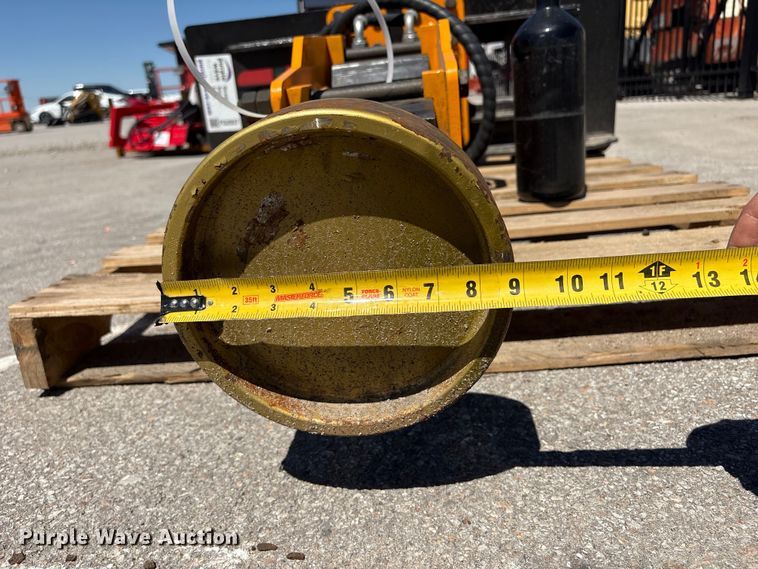 image for item FG2937 2025 Giyi D680 pile hammer