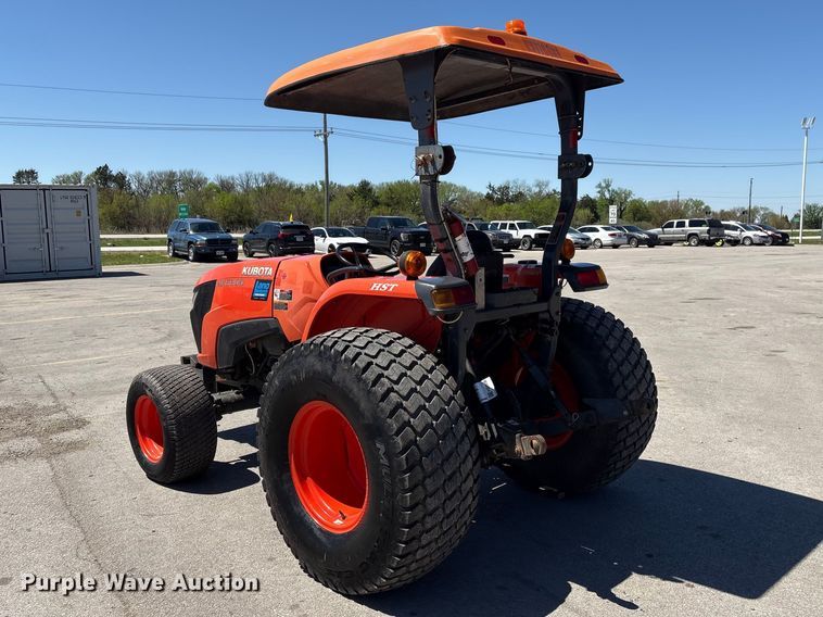 image for item FG2938 2016 Kubota MX5200D MFWD tractor