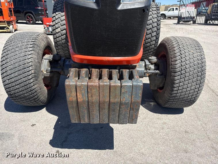 image for item FG2938 2016 Kubota MX5200D MFWD tractor