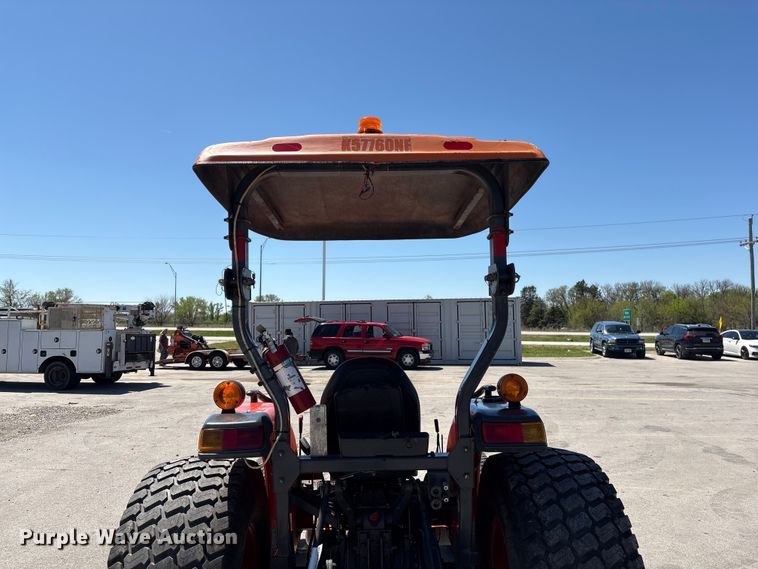 image for item FG2938 2016 Kubota MX5200D MFWD tractor