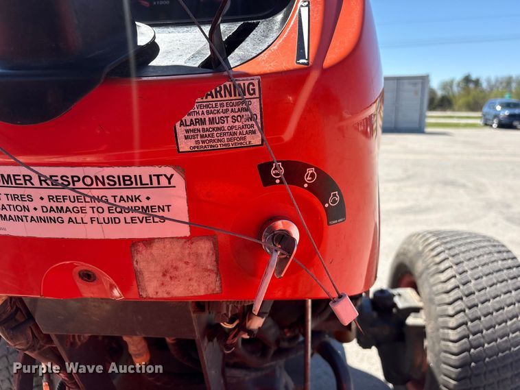 image for item FG2938 2016 Kubota MX5200D MFWD tractor
