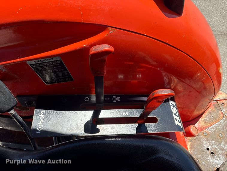 image for item FG2938 2016 Kubota MX5200D MFWD tractor