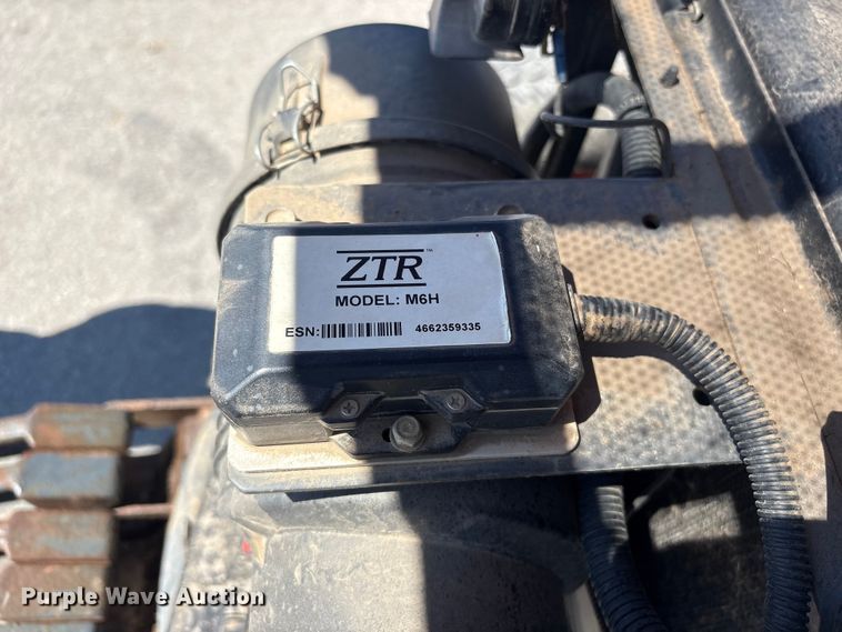 image for item FG2938 2016 Kubota MX5200D MFWD tractor