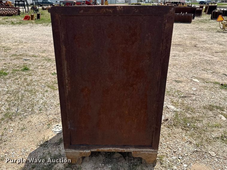 image for item FH6552 Safe