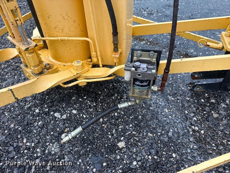 image for item FI0162 Columbus Jack Corp. hydraulic jack