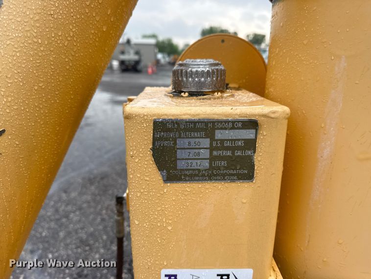 image for item FI0162 Columbus Jack Corp. hydraulic jack