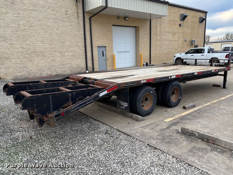 image for item FI1665 2000 Loadmaster equipment trailer