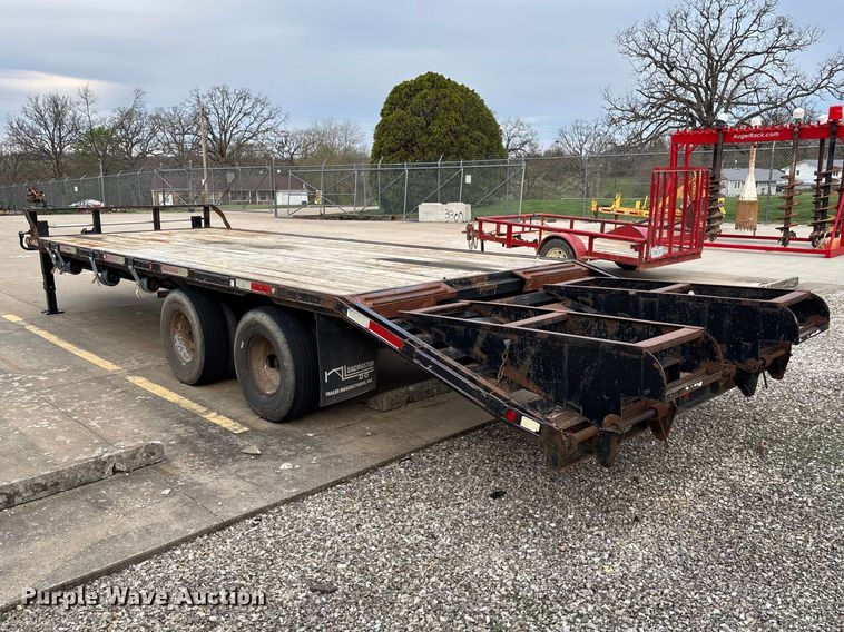 image for item FI1665 2000 Loadmaster equipment trailer