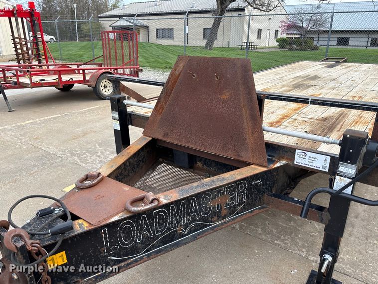 image for item FI1665 2000 Loadmaster equipment trailer
