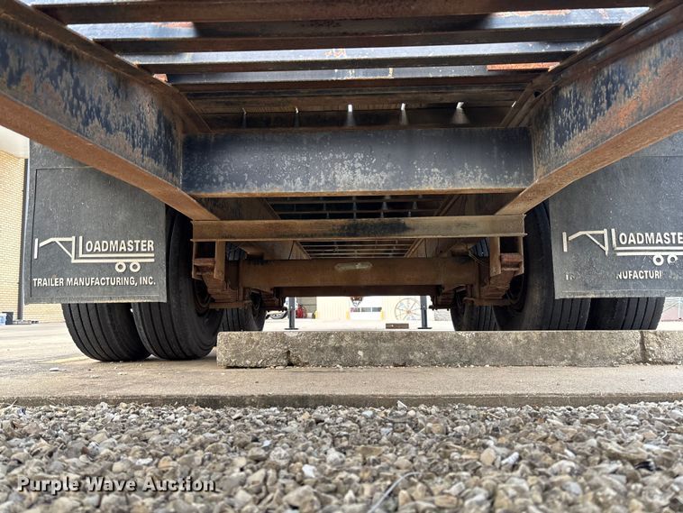 image for item FI1665 2000 Loadmaster equipment trailer