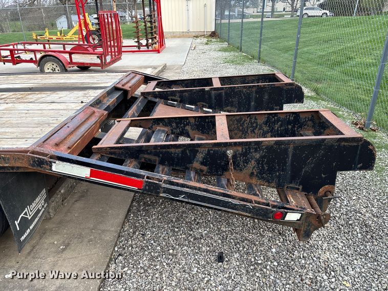 image for item FI1665 2000 Loadmaster equipment trailer