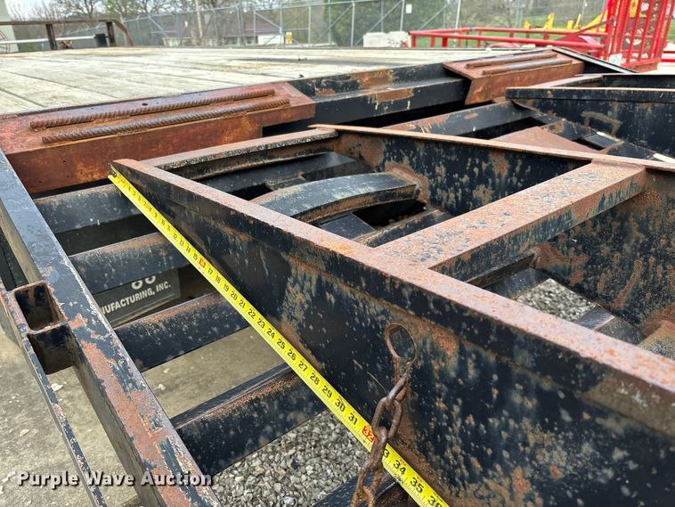 image for item FI1665 2000 Loadmaster equipment trailer
