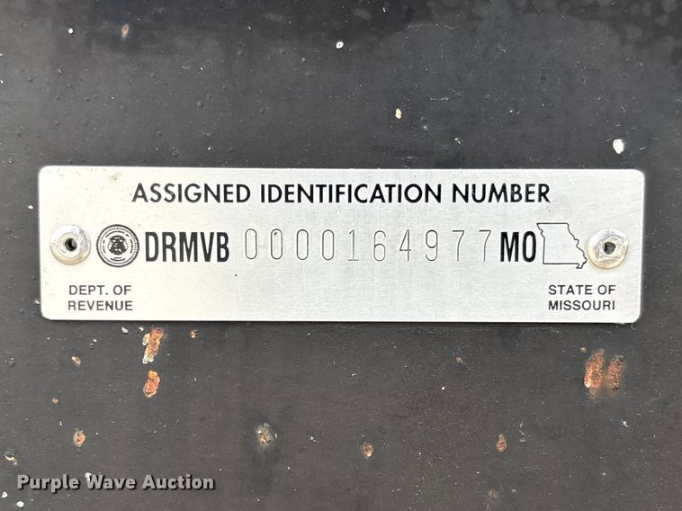 image for item FI1665 2000 Loadmaster equipment trailer