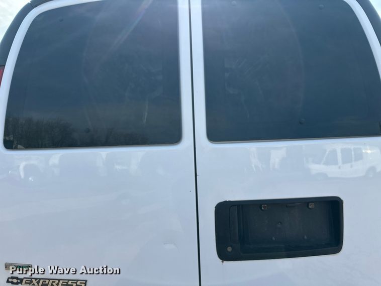 image for item FK0006 2011 Chevrolet Express van