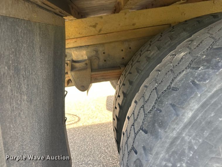 image for item FK0013 2012 Hino 238 box truck