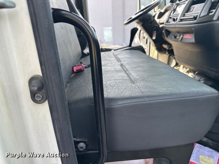 image for item FK0013 2012 Hino 238 box truck