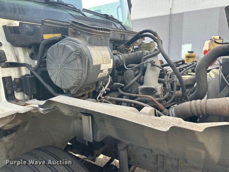 image for item FK0013 2012 Hino 238 box truck