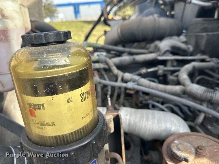 image for item FK0013 2012 Hino 238 box truck