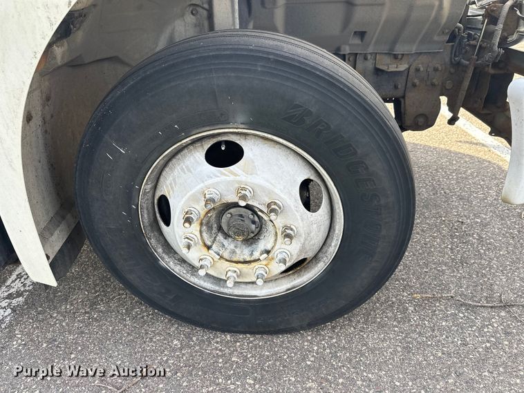 image for item FK0013 2012 Hino 238 box truck