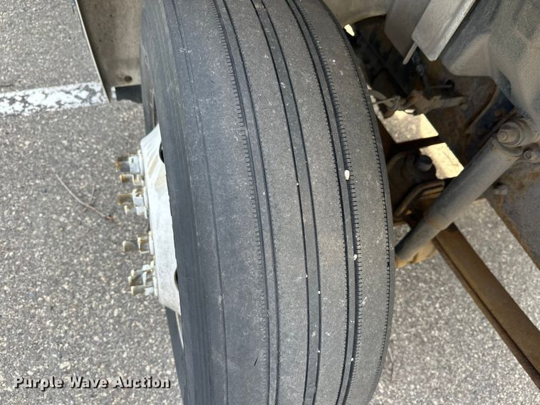 image for item FK0013 2012 Hino 238 box truck