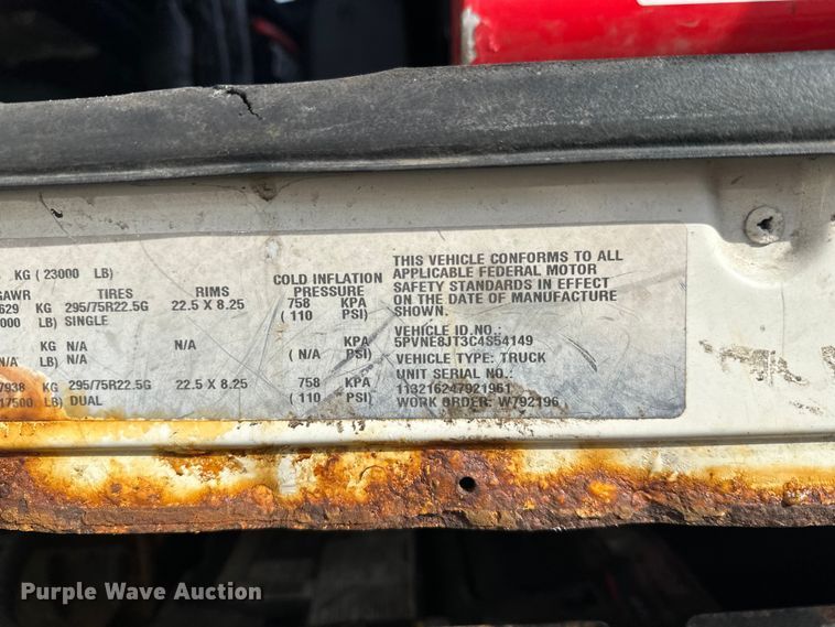 image for item FK0013 2012 Hino 238 box truck